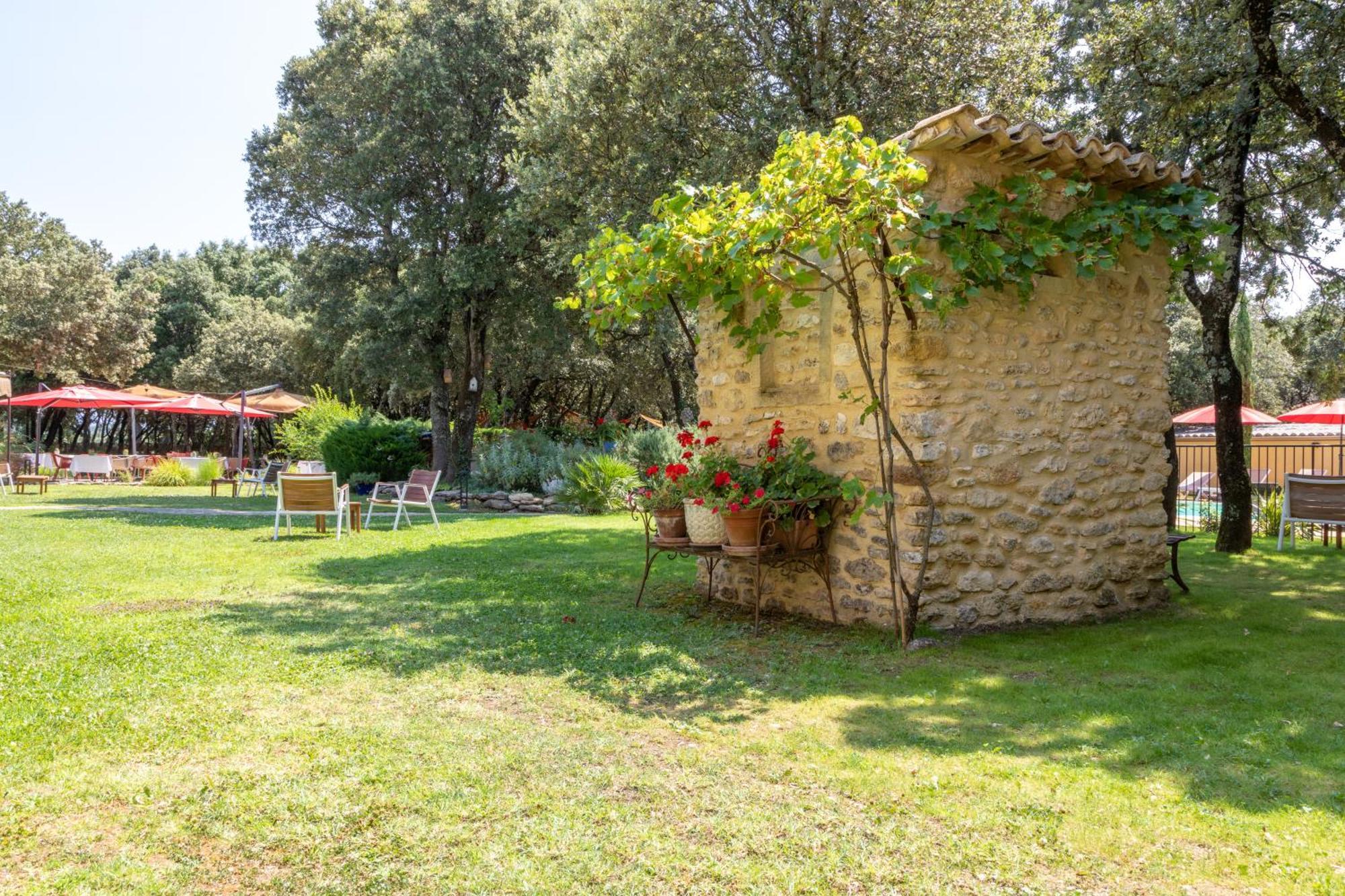 Logis La Bastide De Grignan Hotel & Restaurant "La Chenaie" Zewnętrze zdjęcie